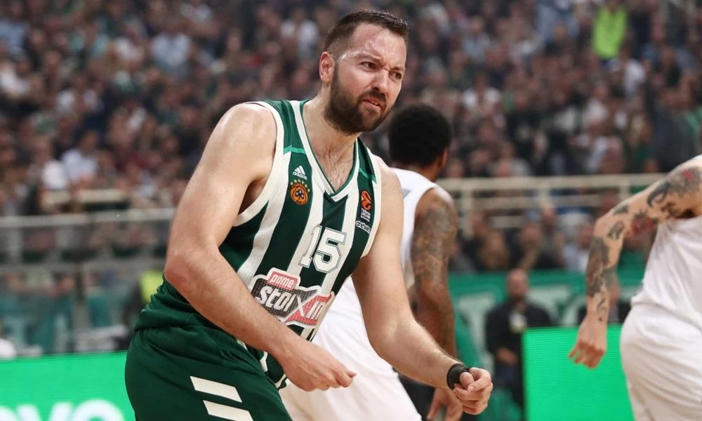 Ο Βουγιούκας αποχαιρετά τον Παναθηναϊκό